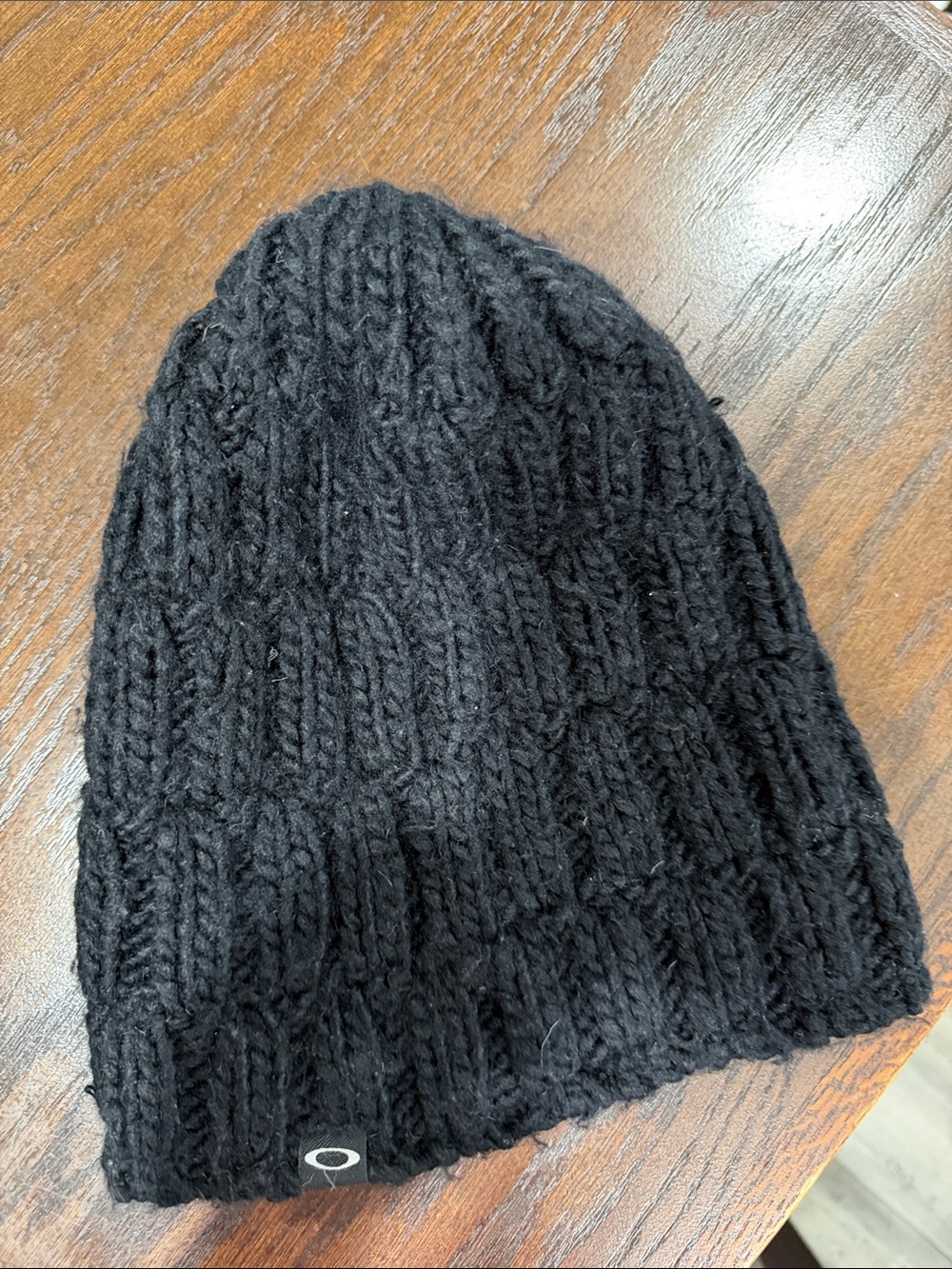 OAKLEY Black Knit Beanie Hat